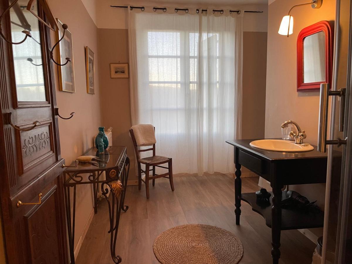 Domaine D'Angouire Hotel Мустие Сен Мари Екстериор снимка