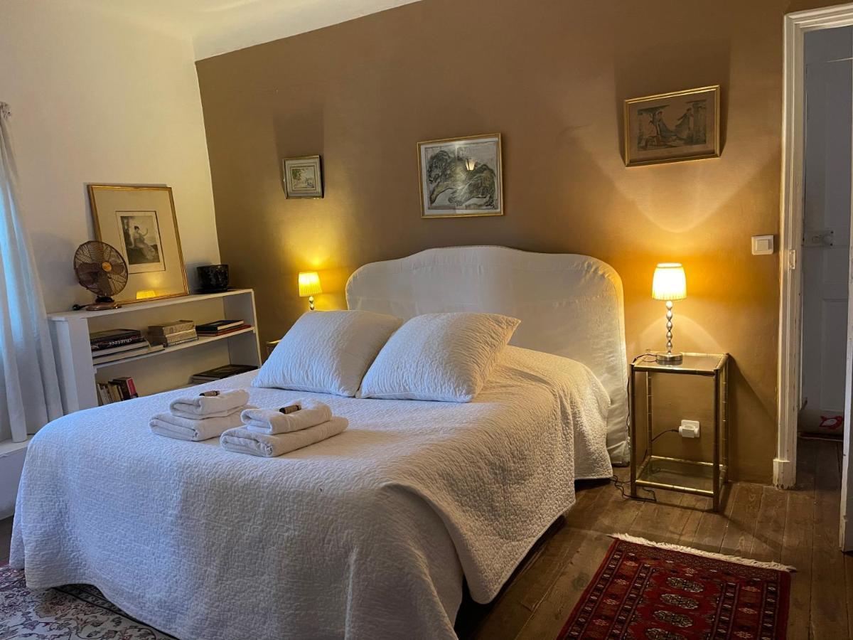 Domaine D'Angouire Hotel Мустие Сен Мари Екстериор снимка