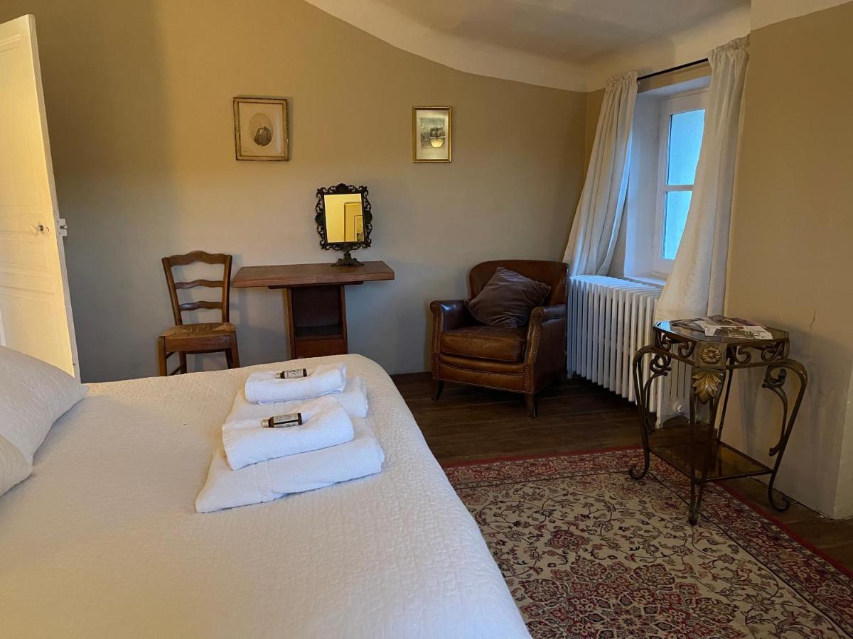 Domaine D'Angouire Hotel Мустие Сен Мари Екстериор снимка