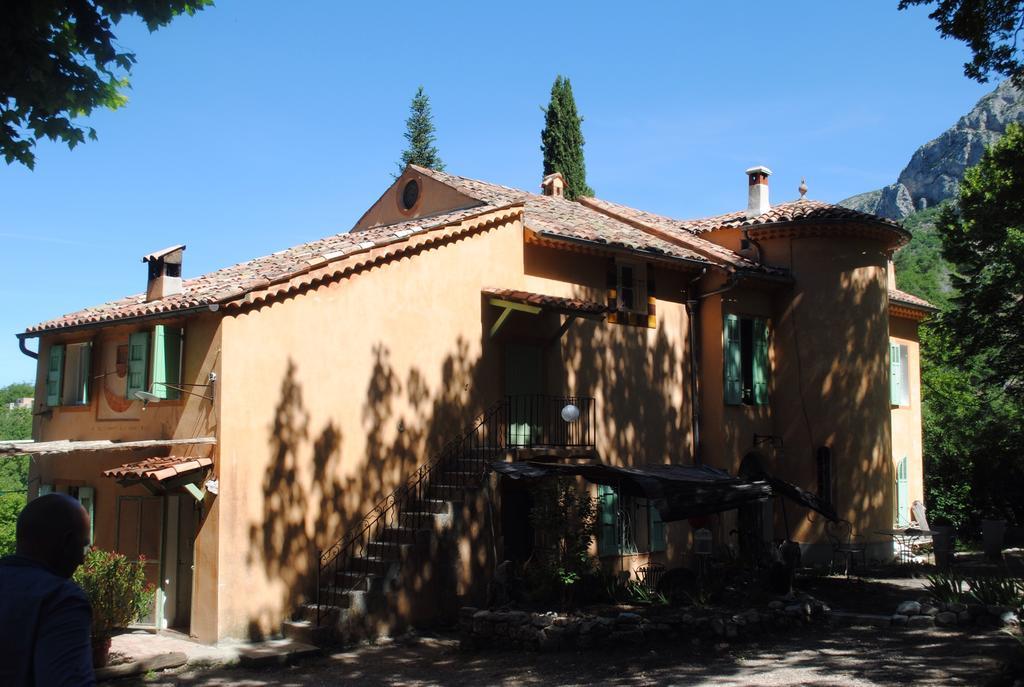 Domaine D'Angouire Hotel Мустие Сен Мари Екстериор снимка