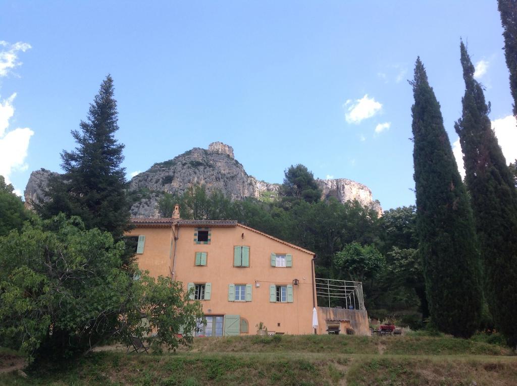 Domaine D'Angouire Hotel Мустие Сен Мари Стая снимка