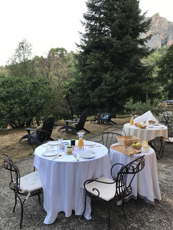 Domaine D'Angouire Hotel Мустие Сен Мари Екстериор снимка